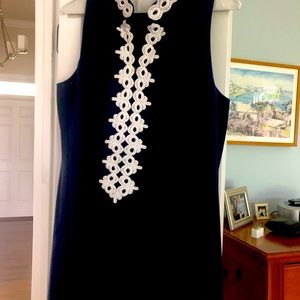 Lily Pulitzer classic look.  XL Navy with white soutache trim. Dry cleaned